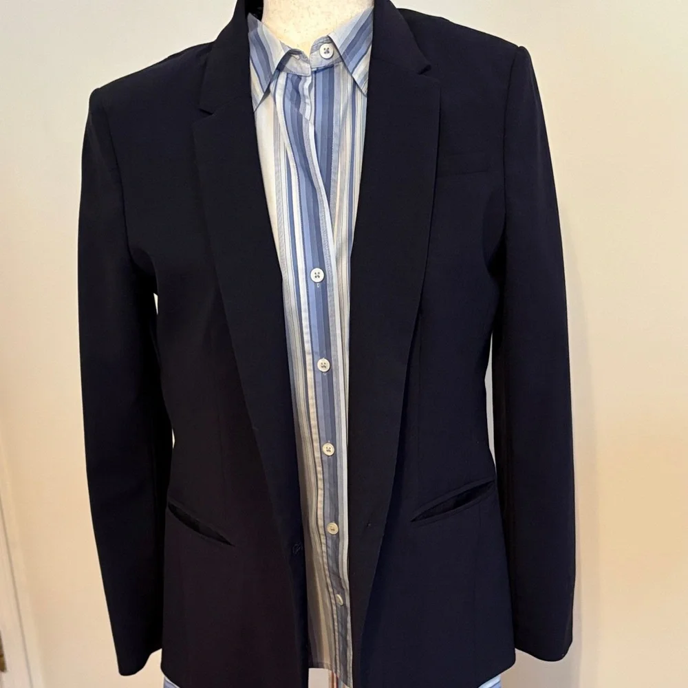 Banana Republic Button Up - Picture 3 of 4